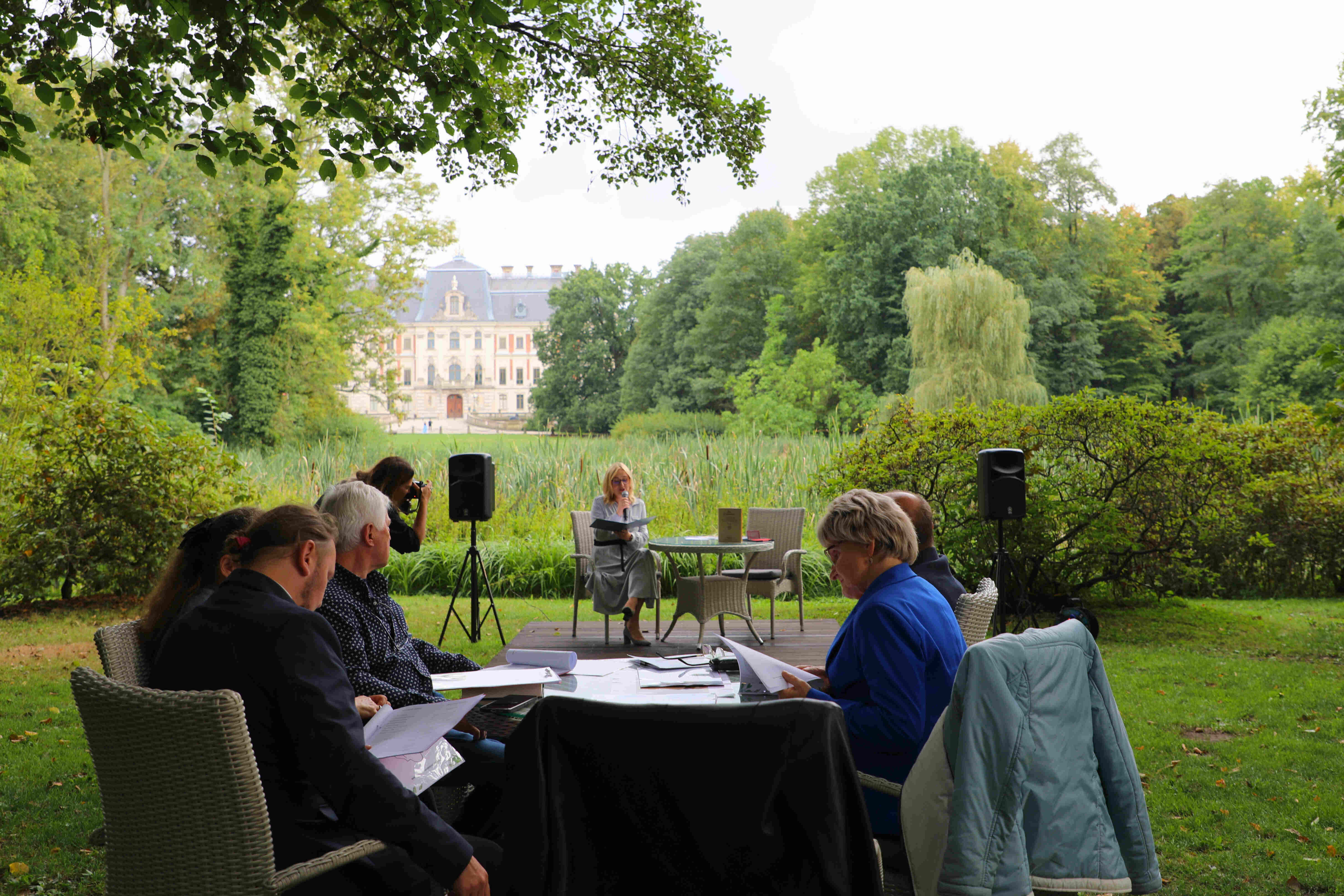 Narodowe Czytanie Jana Kochanowskiego przy Herbaci